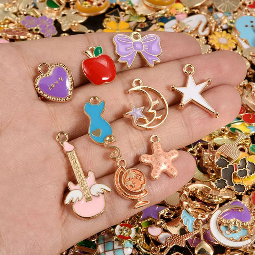 Extra Charm Set*